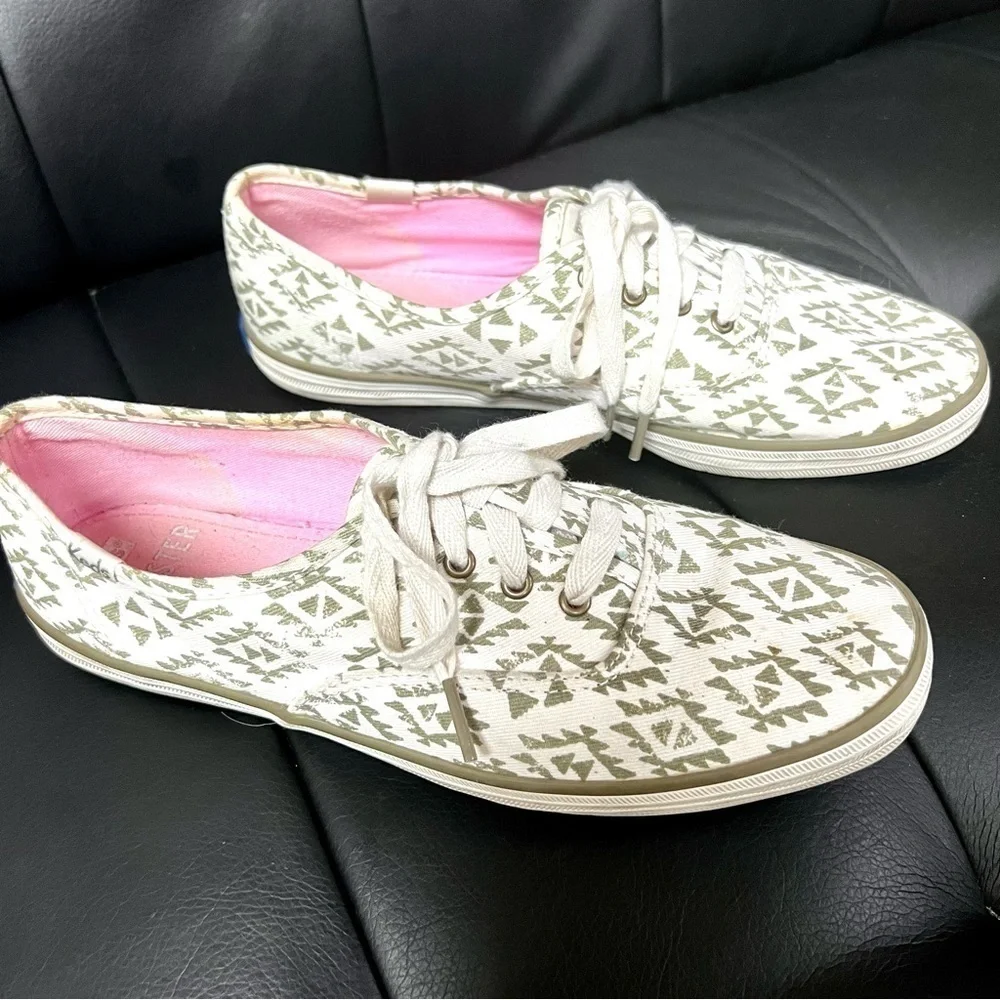 Keds x HOLLISTER Tribal Print Canvas Shoes women size 6.5